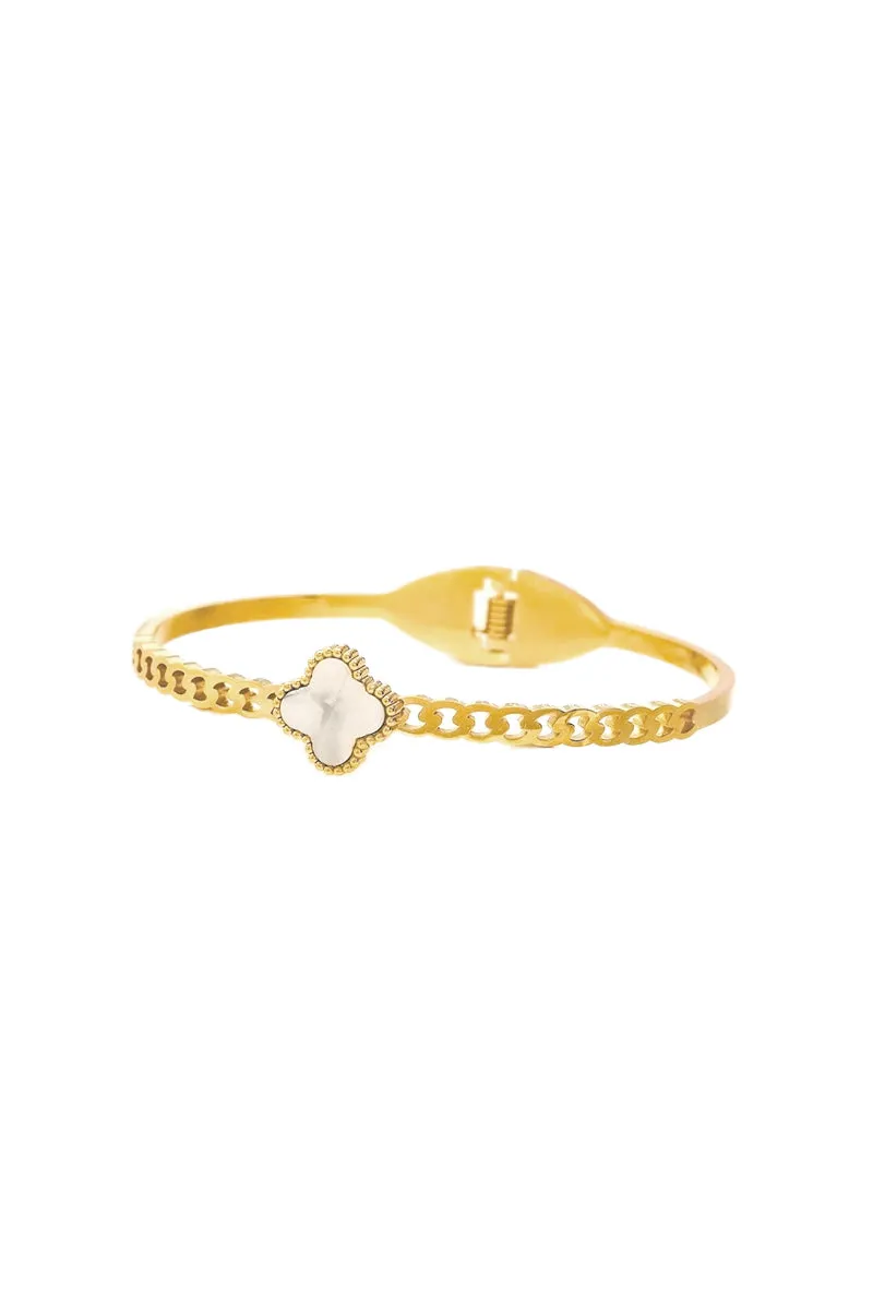 Clover Pearl Bangle