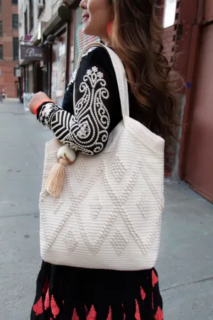 Diamond pattern lined tote (Cream)
