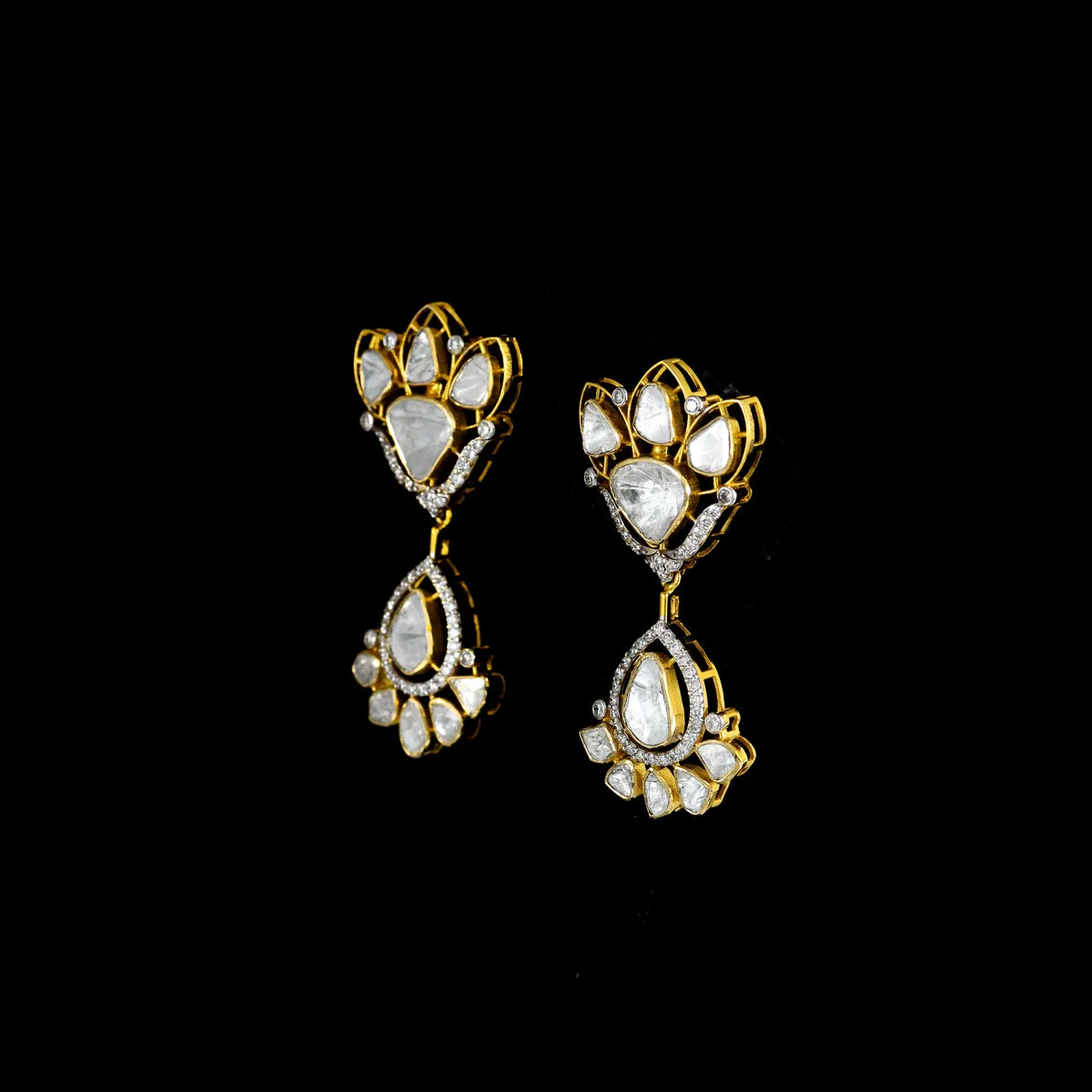 Effortless Fusion: Introducing our stylish Round Necklace and Earring Pair - (WDN1146)