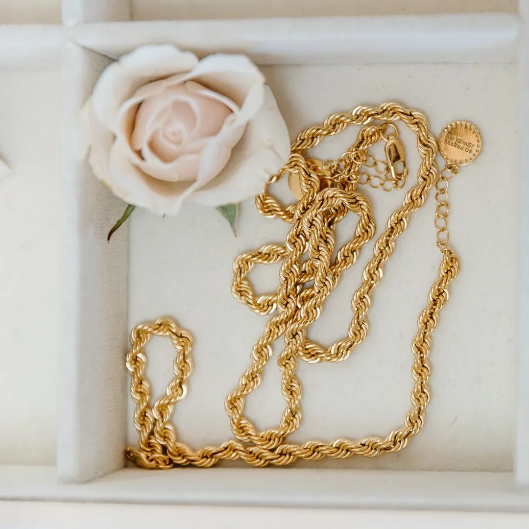 FRAICHE INSPIRE LUXE ROPE NECKLACE - GOLD