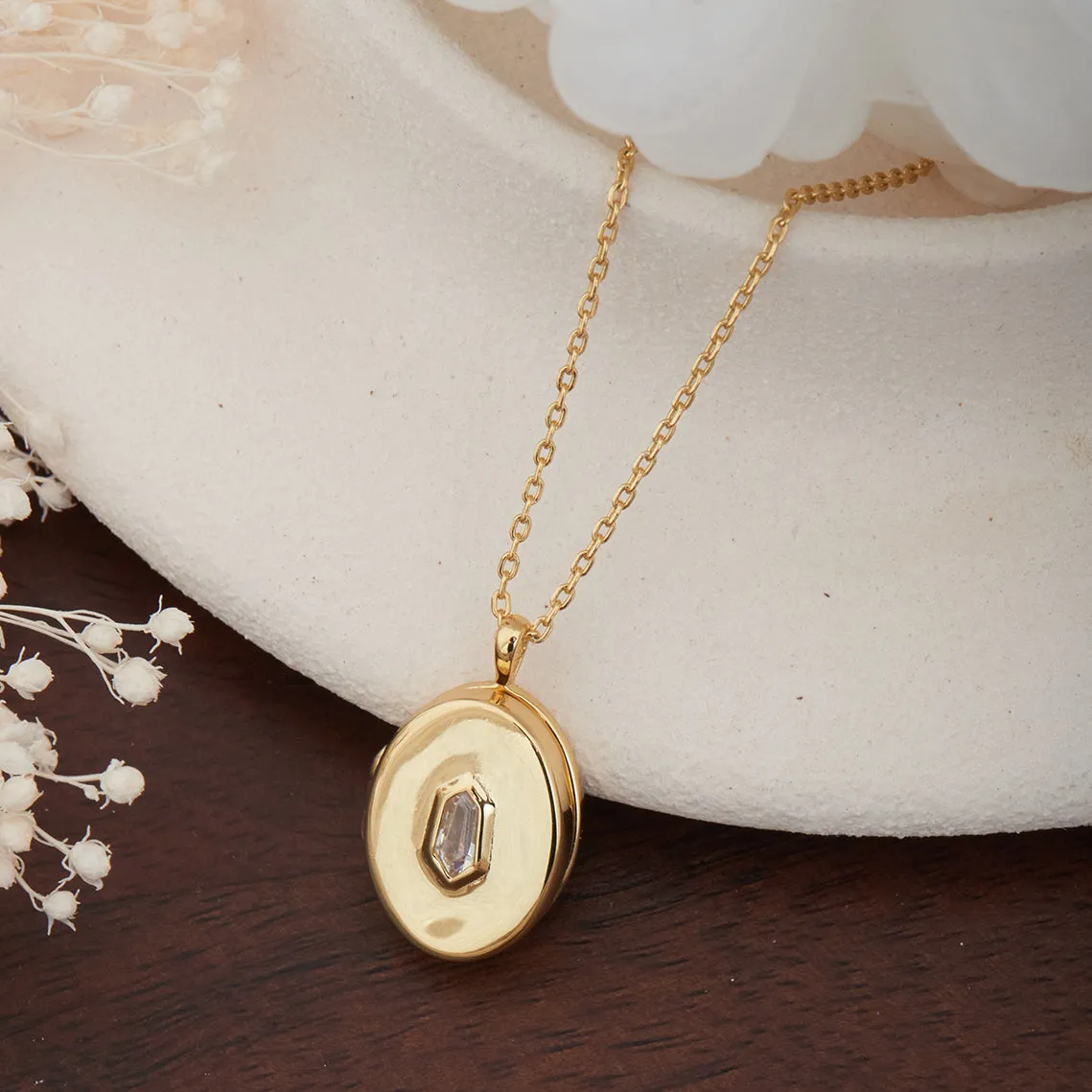 Gold Sparkle Locket Pendant Necklace