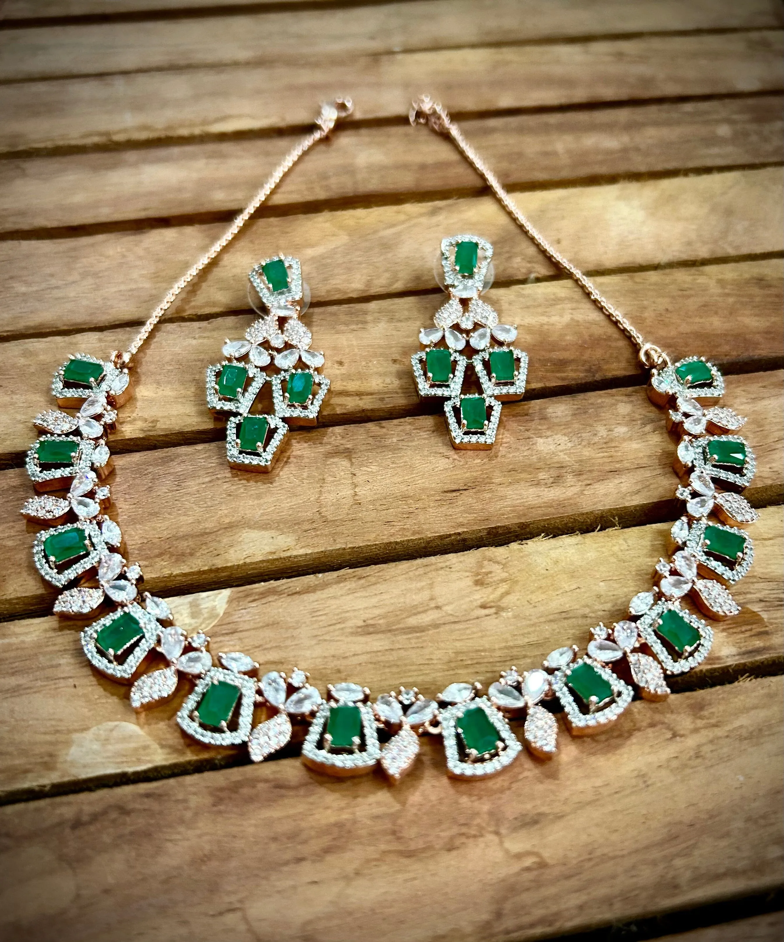 Green American Diamond Necklace in rose gold polish