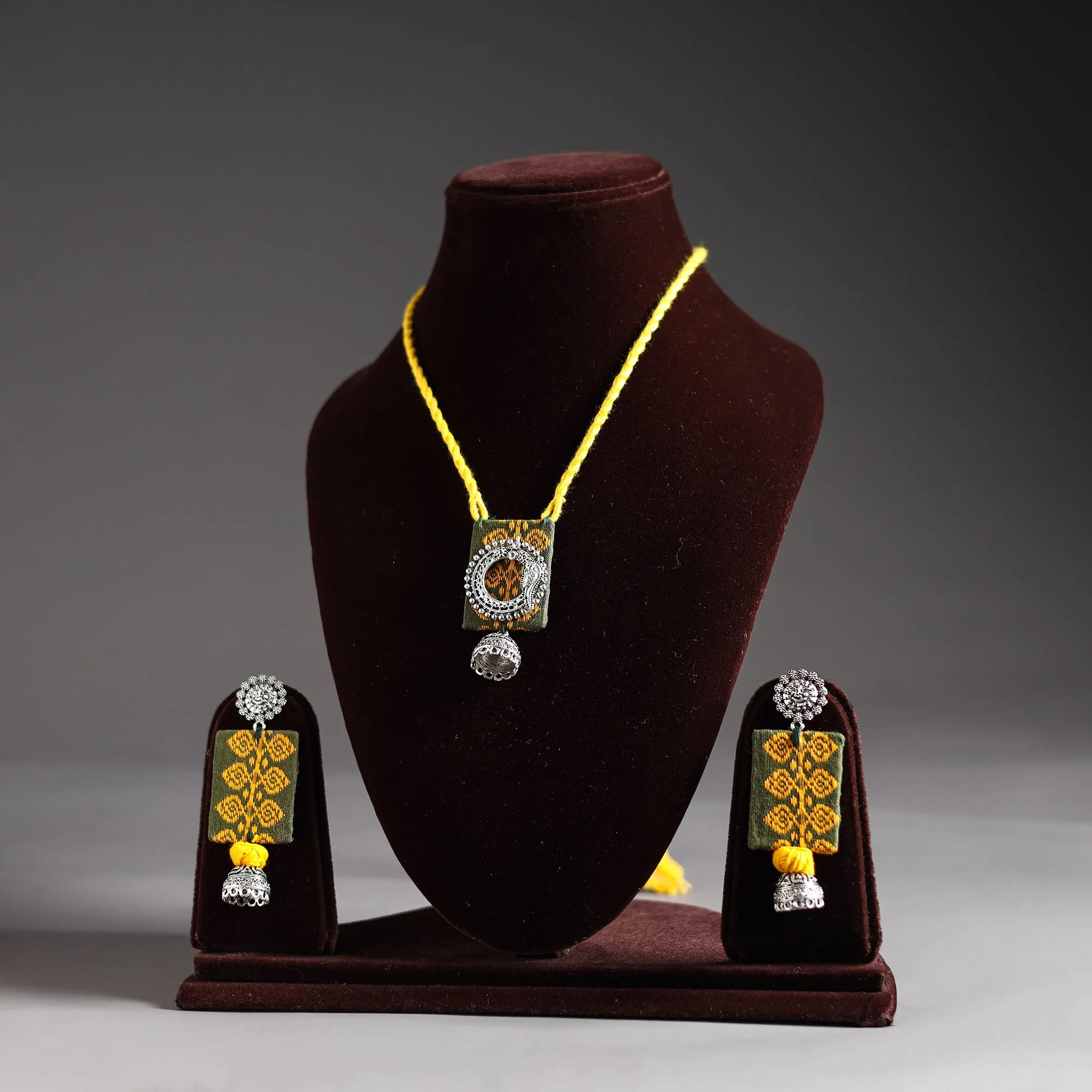 Handcrafted GS Fabart Necklace Set 07