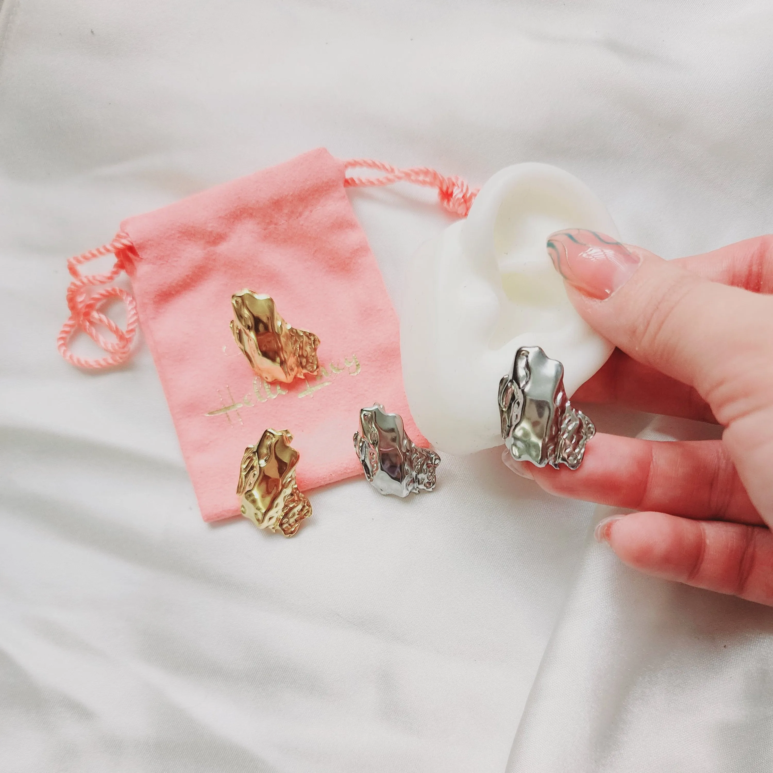 Meteorito Earrings