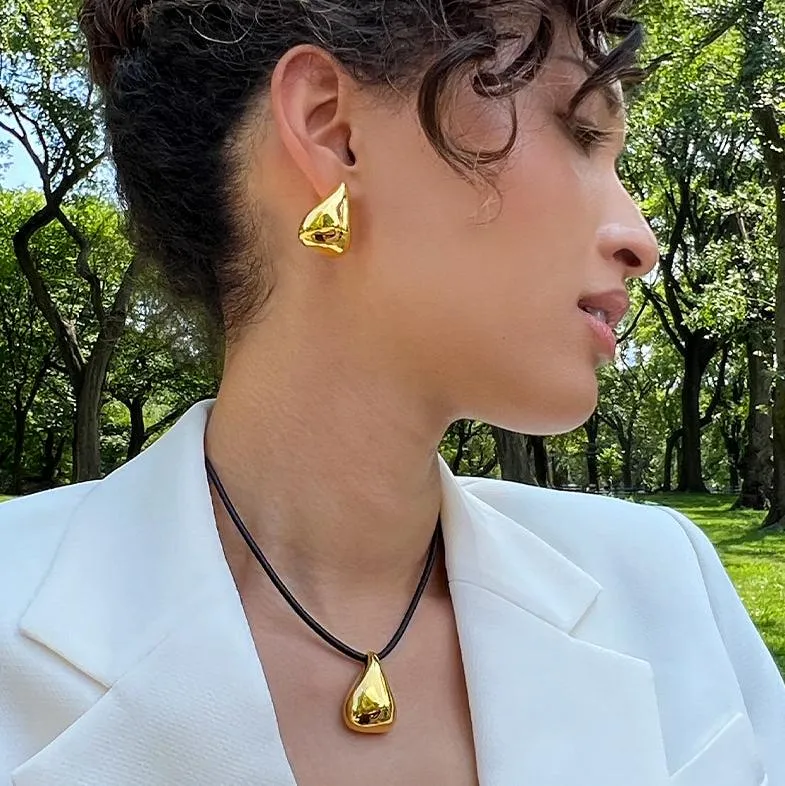 Mila Earrings - Gold