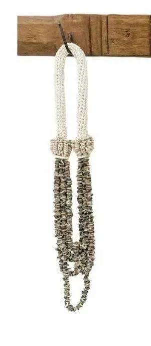 Nora Sea Shell Necklace Grey