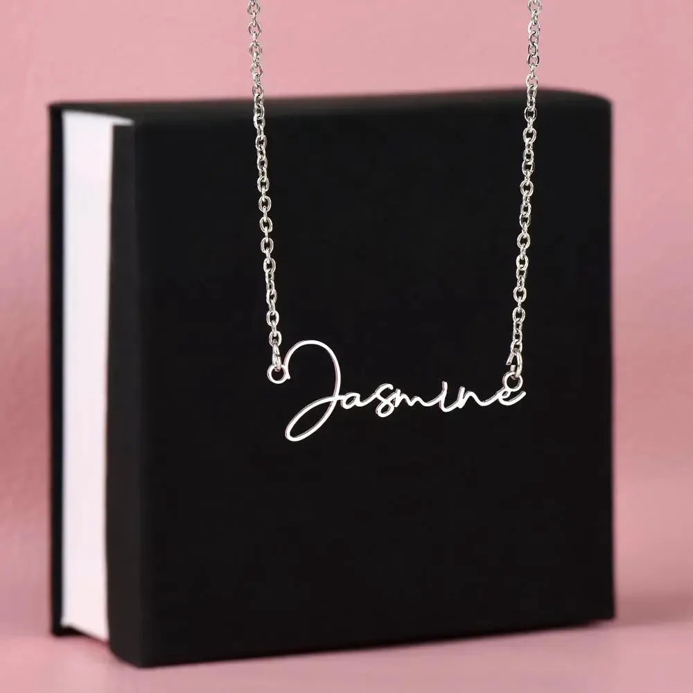Signature Name Necklace: A Stylish Keepsake They'll Love!