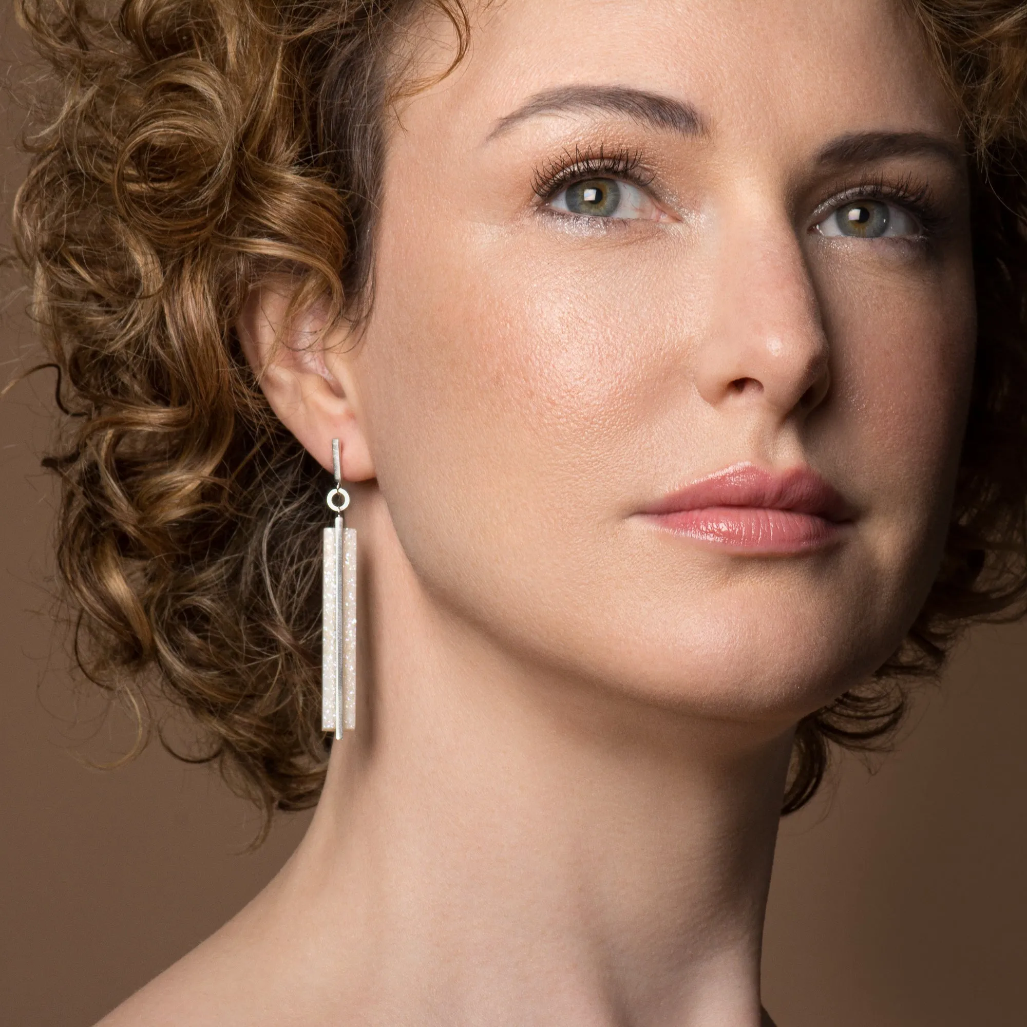 THE ROAD EARRING